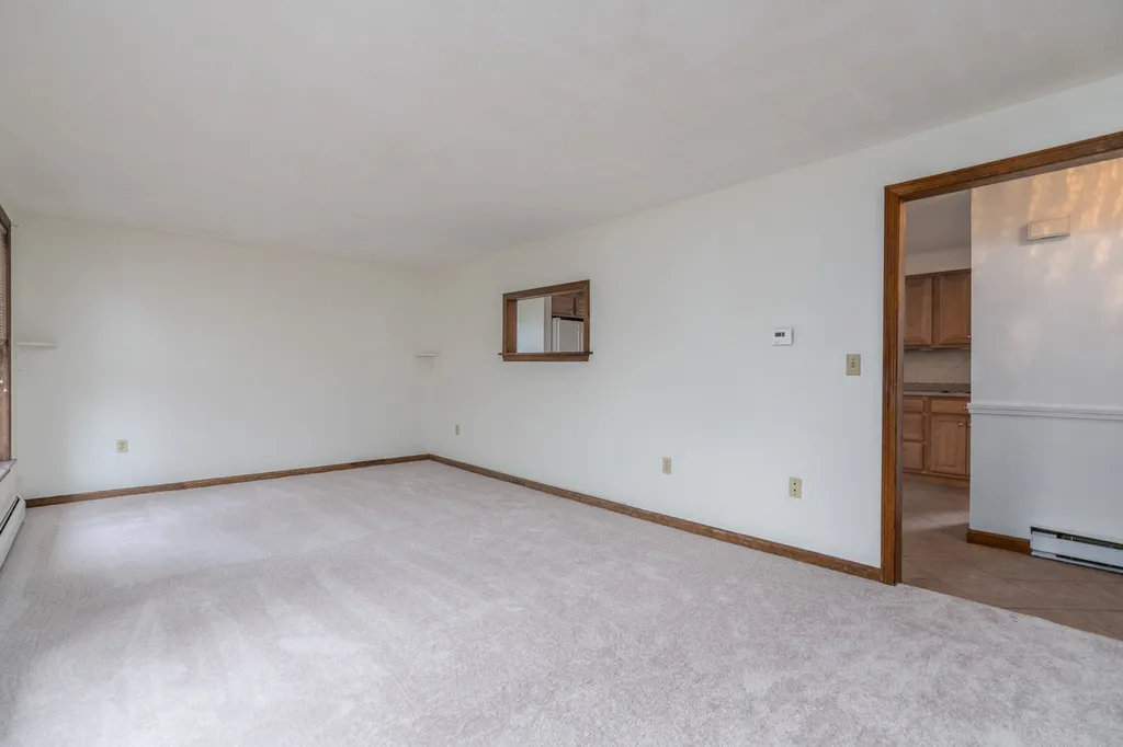 49 Farmer Road Hooksett NH 03106