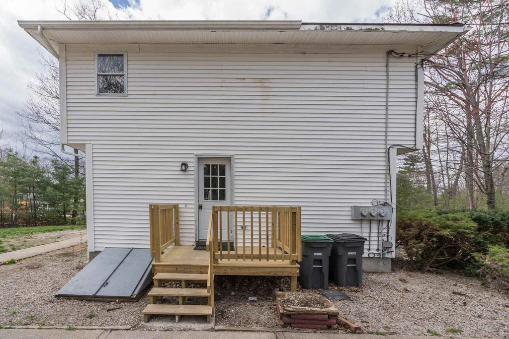 49 Farmer Road Hooksett NH 03106