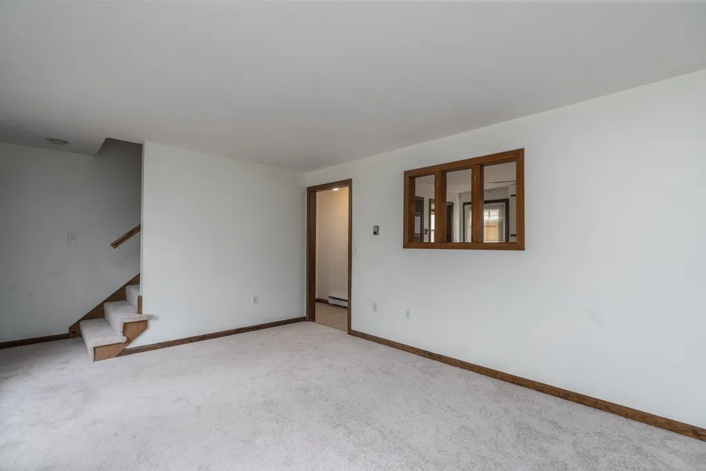 49 Farmer Road Hooksett NH 03106