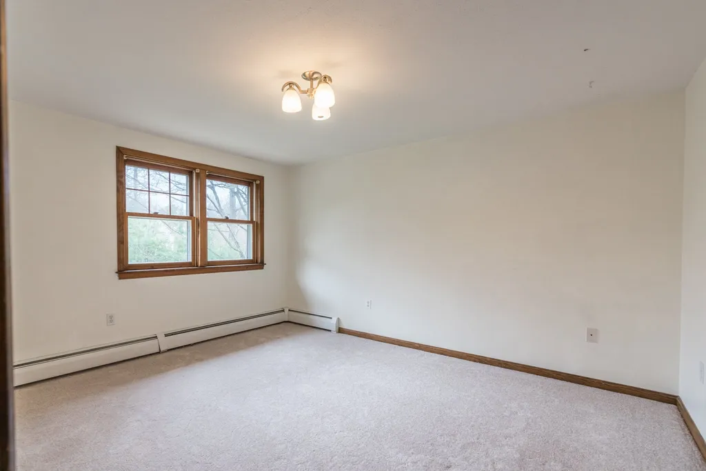 49 Farmer Road Hooksett NH 03106