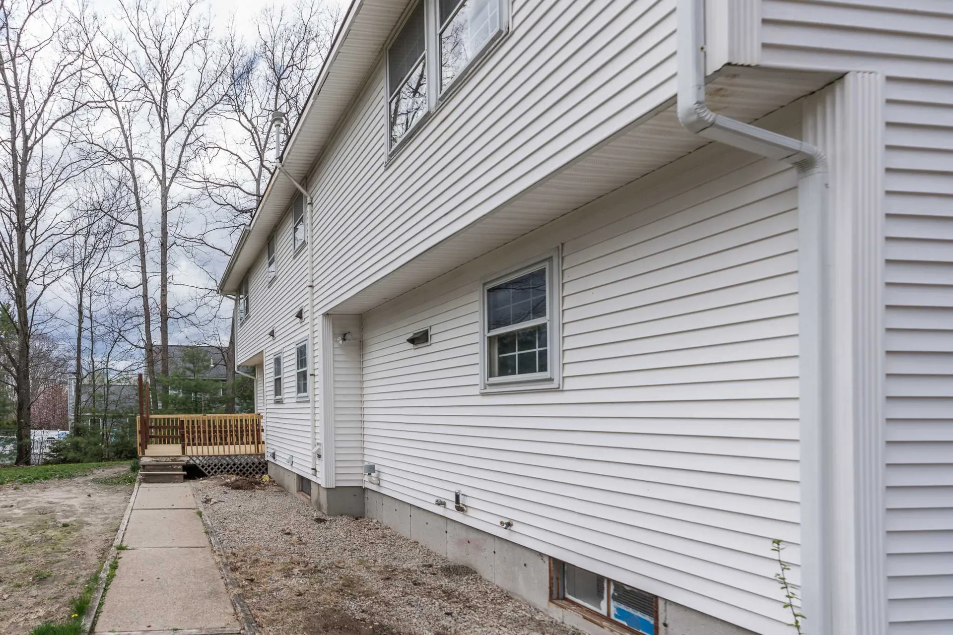 49 Farmer Road Hooksett NH 03106