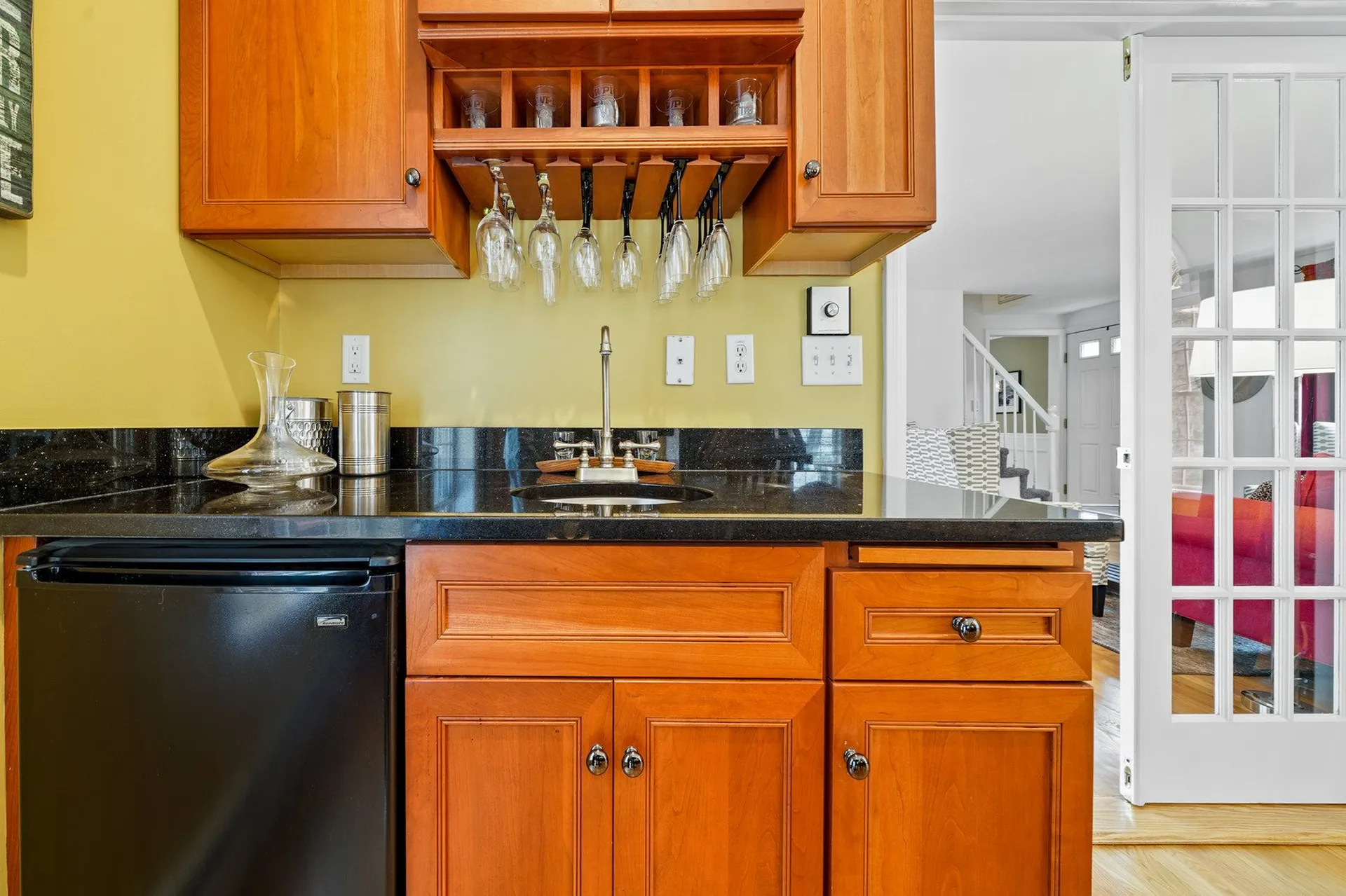 4 King John Drive Londonderry NH 03053