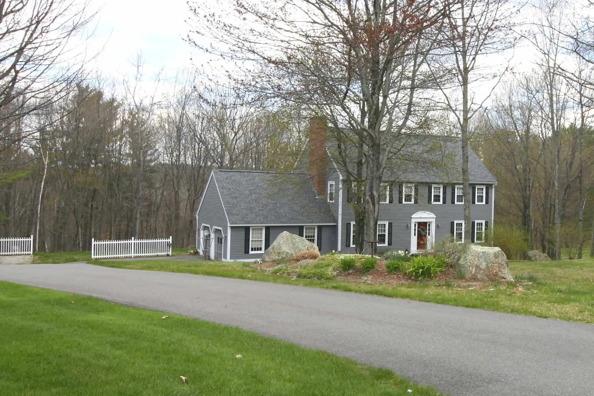 12 Golden Drive Bedford NH 03110