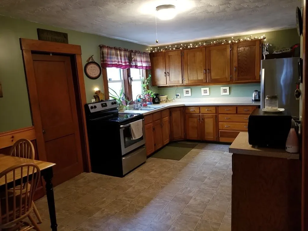 88 Monadnock Street Troy NH 03465