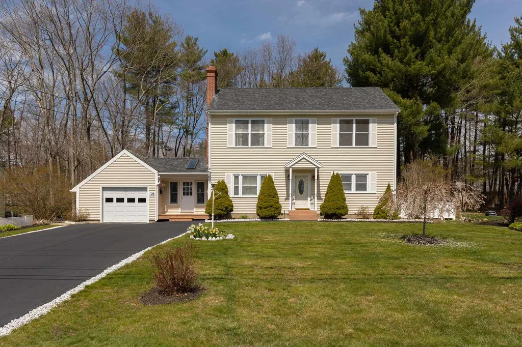 39 Taft Road Portsmouth NH 03801