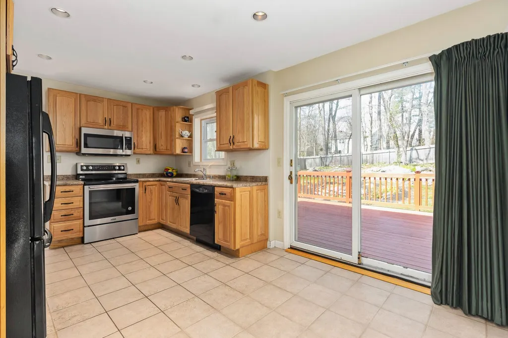 39 Taft Road Portsmouth NH 03801