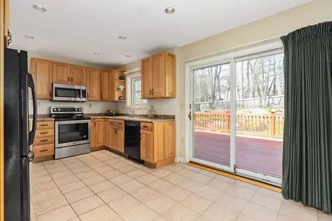 39 Taft Road Portsmouth NH 03801