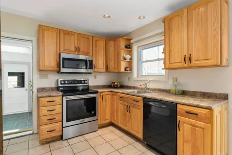 39 Taft Road Portsmouth NH 03801