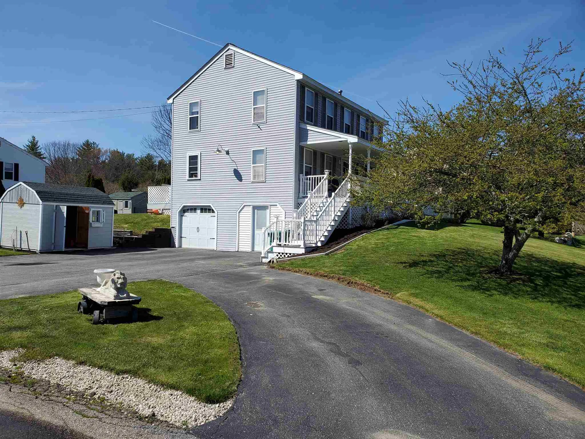 2 Shamrock Lane East Kingston NH 03827