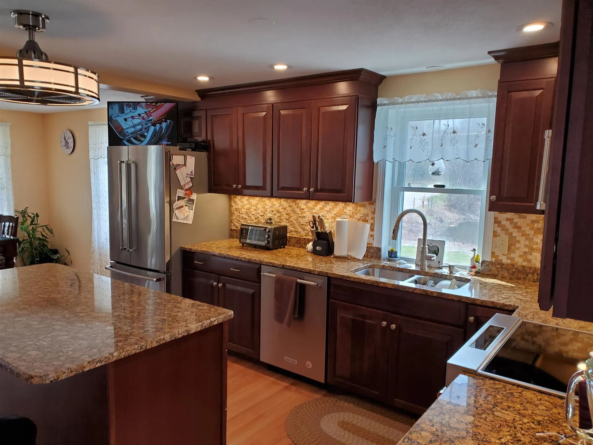 2 Shamrock Lane East Kingston NH 03827
