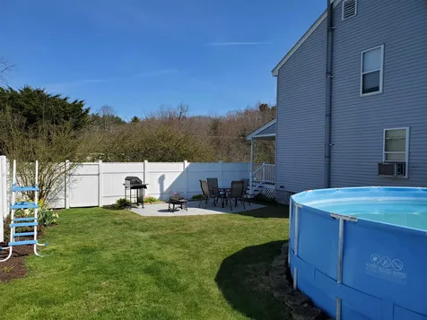 2 Shamrock Lane East Kingston NH 03827