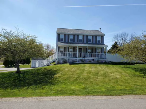 2 Shamrock Lane East Kingston NH 03827