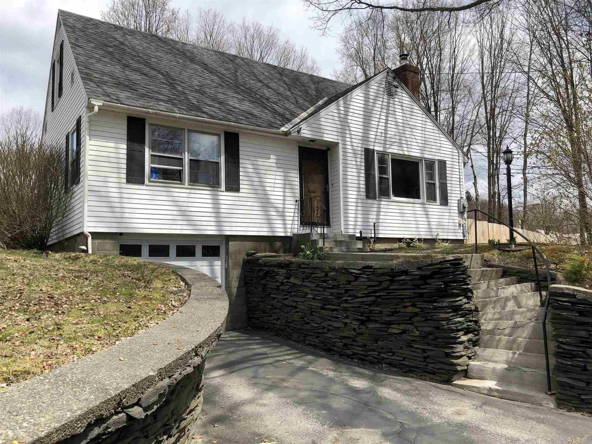 11 Maple Street Brattleboro VT 05301