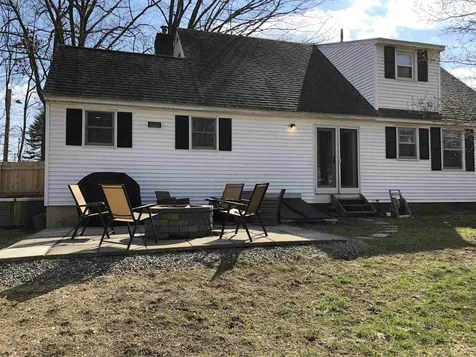 11 Maple Street Brattleboro VT 05301