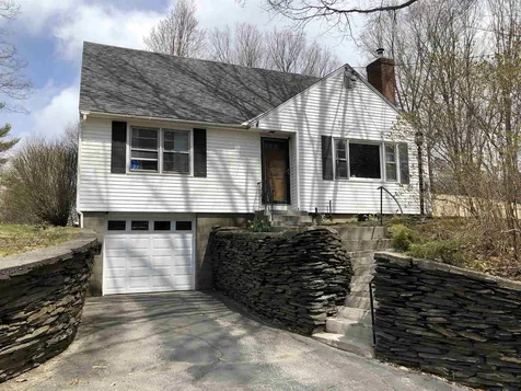 11 Maple Street Brattleboro VT 05301