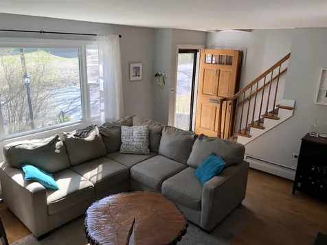 11 Maple Street Brattleboro VT 05301