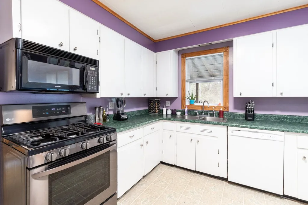 14 Jonzetta Court Milton VT 05468