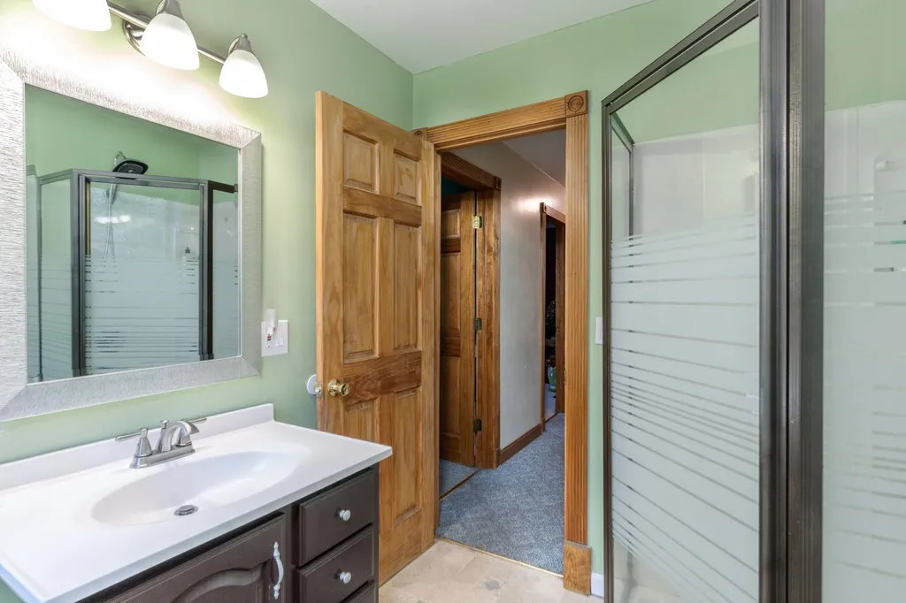 14 Jonzetta Court Milton VT 05468