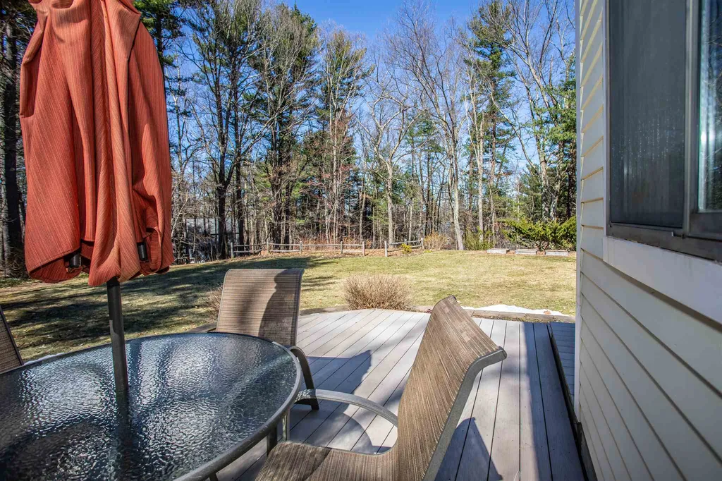 41 Indian Rock Road Nashua NH 03063