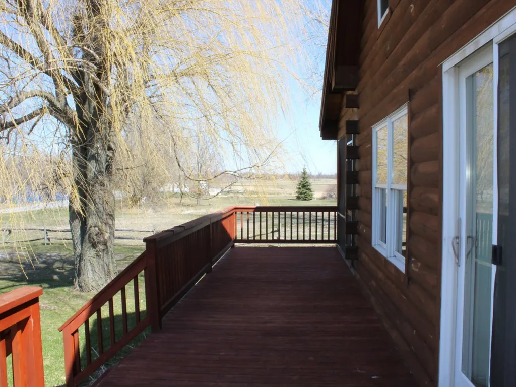 2733 West Shore Road Alburgh VT 05440