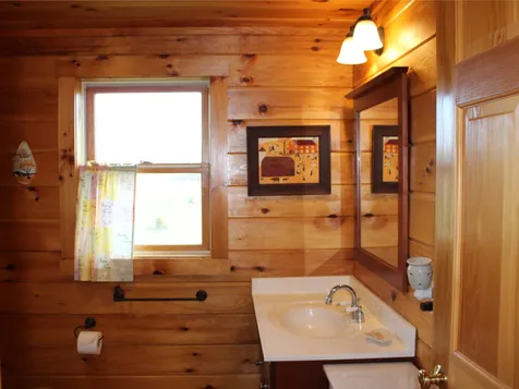 2733 West Shore Road Alburgh VT 05440