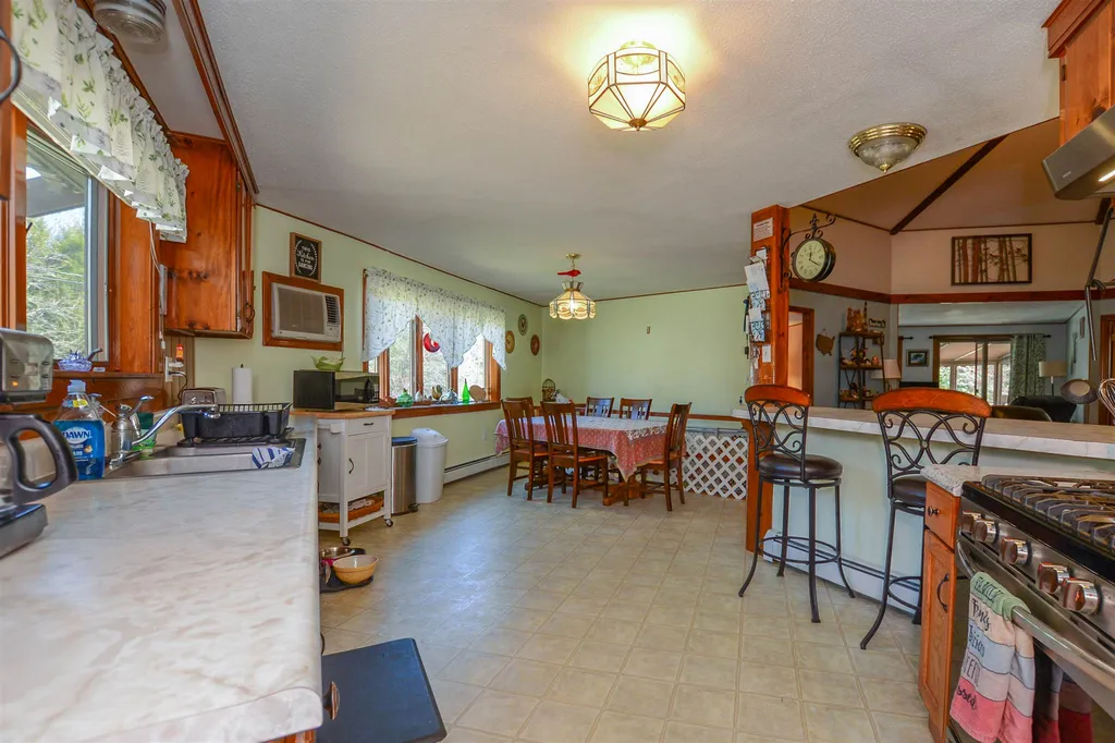 22 Strafford Road Rochester NH 03867
