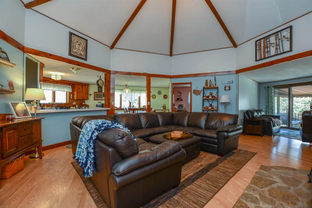 22 Strafford Road Rochester NH 03867