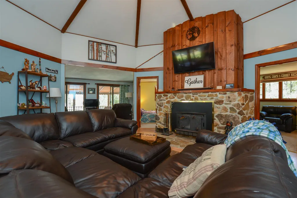 22 Strafford Road Rochester NH 03867