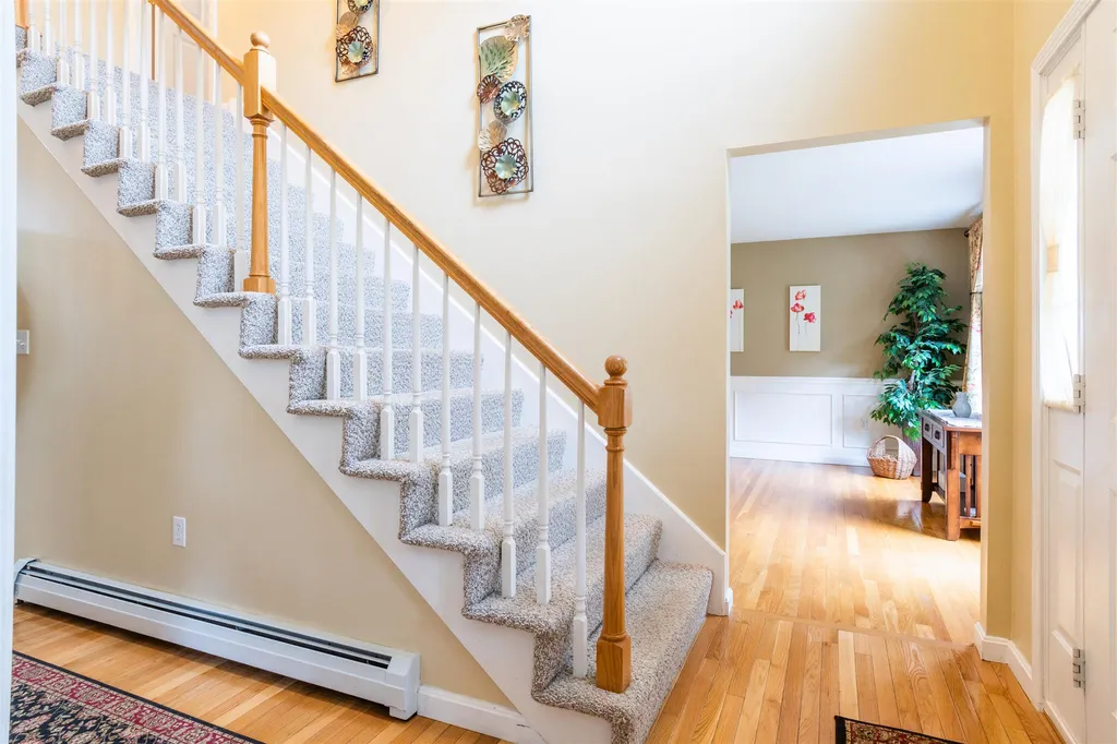 7 Rimmon Court Merrimack NH 03054