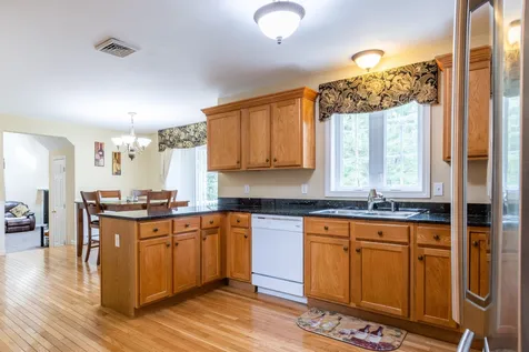 7 Rimmon Court Merrimack NH 03054