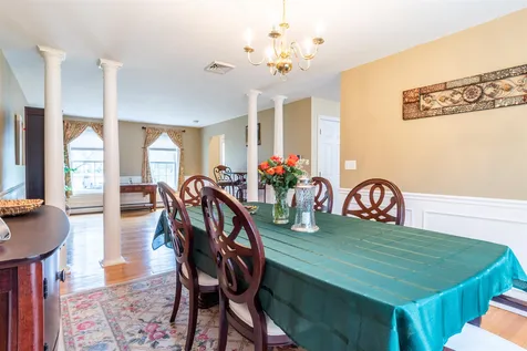 7 Rimmon Court Merrimack NH 03054
