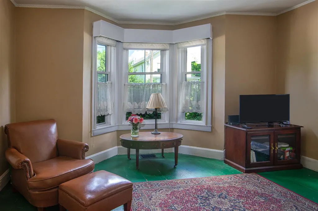 66 Western Avenue Brattleboro VT 05301