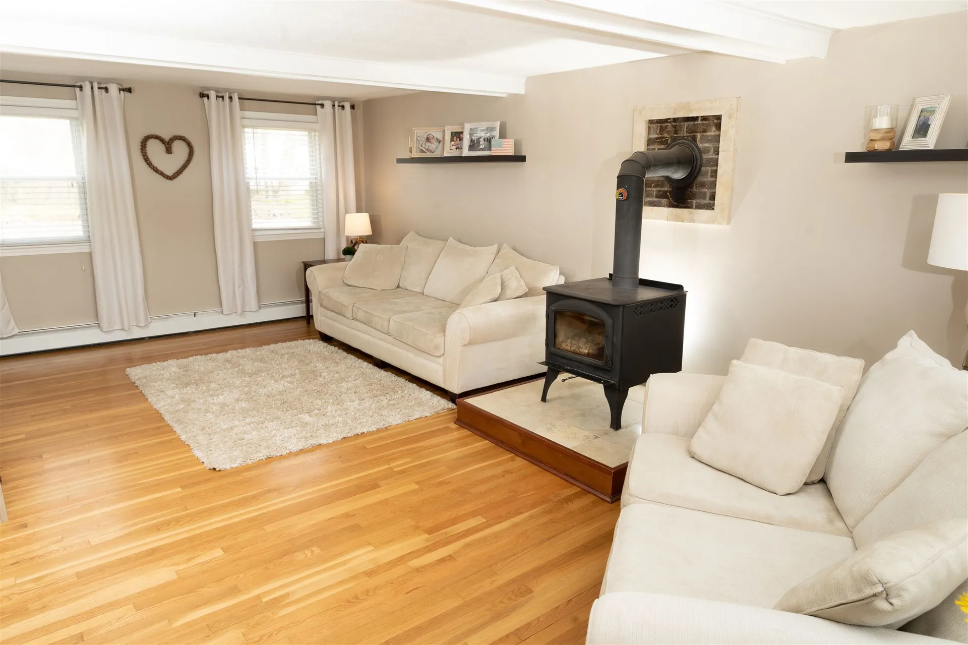 5 Gordon Road Derry NH 03038