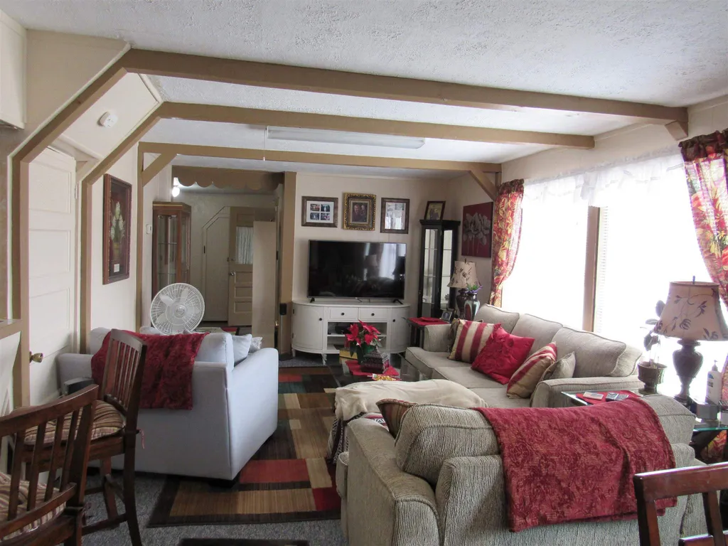 95-97 Lancaster Road Gorham NH 03581
