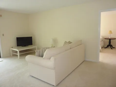 30-305 Ledgewood Hills Drive Nashua NH 03062