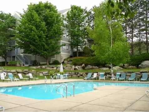 30-305 Ledgewood Hills Drive Nashua NH 03062