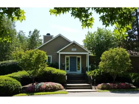 30-305 Ledgewood Hills Drive Nashua NH 03062