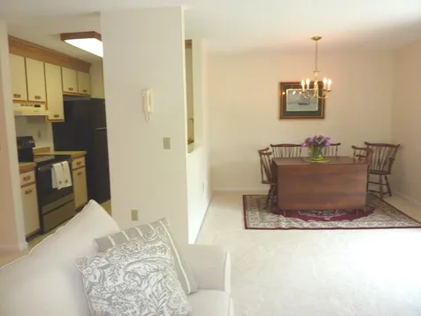30-305 Ledgewood Hills Drive Nashua NH 03062