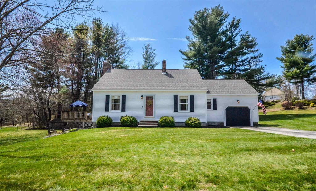 11 Quail Court Manchester NH 03109