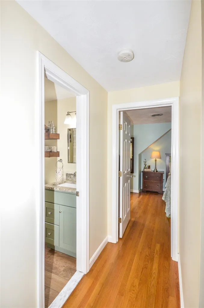 11 Quail Court Manchester NH 03109