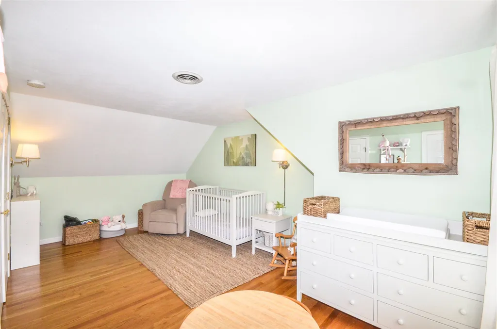 11 Quail Court Manchester NH 03109