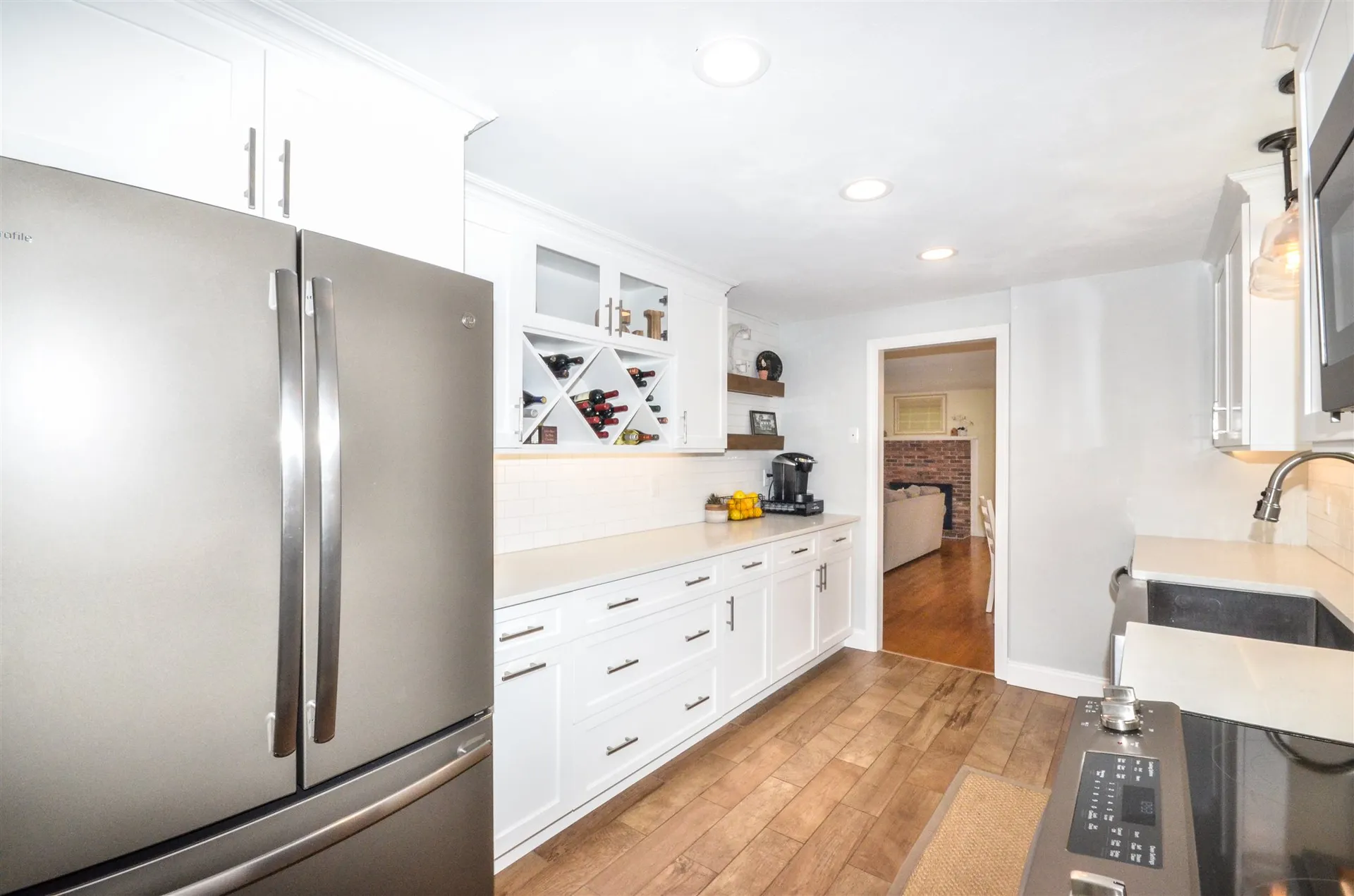 11 Quail Court Manchester NH 03109