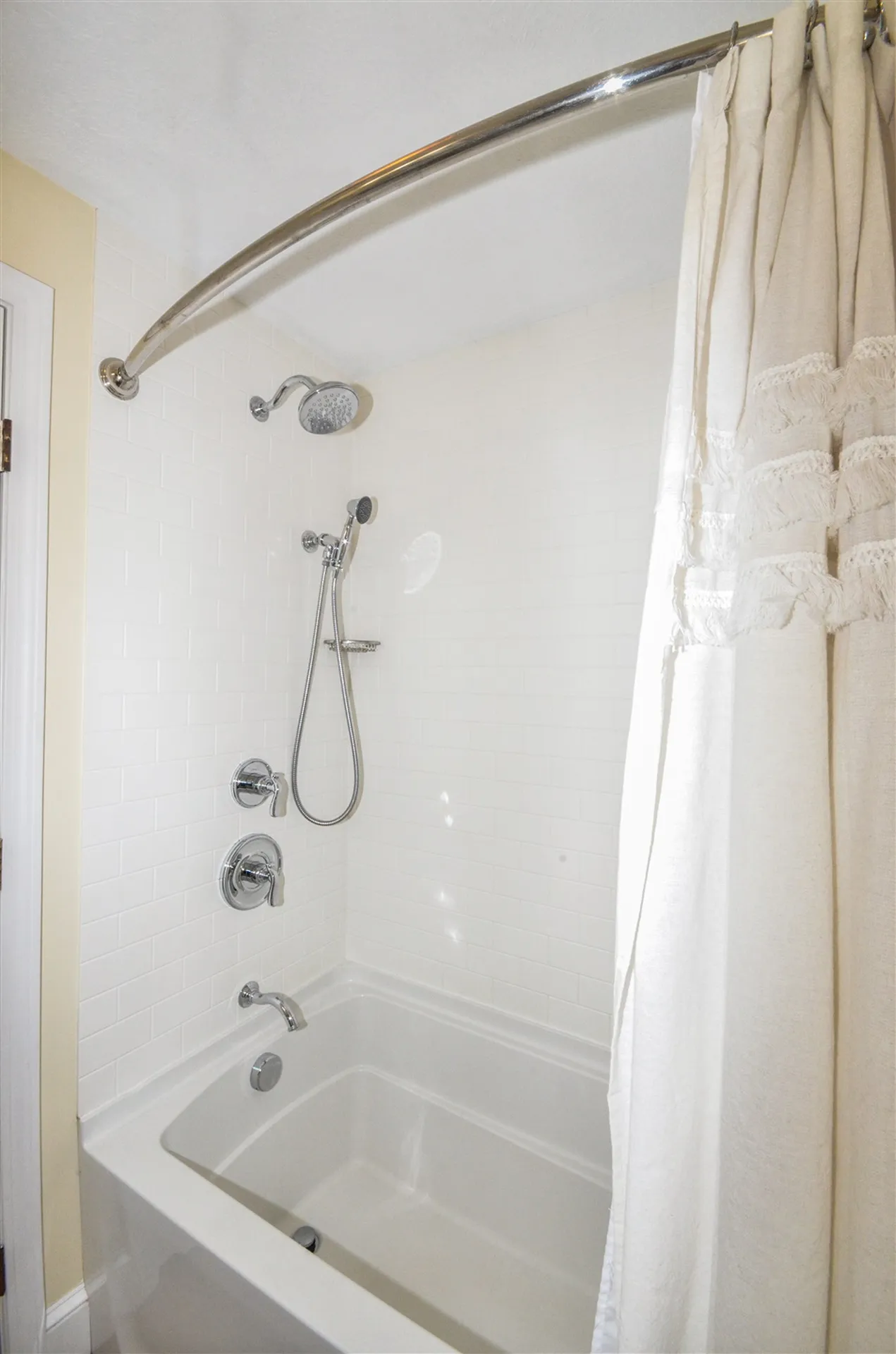 11 Quail Court Manchester NH 03109