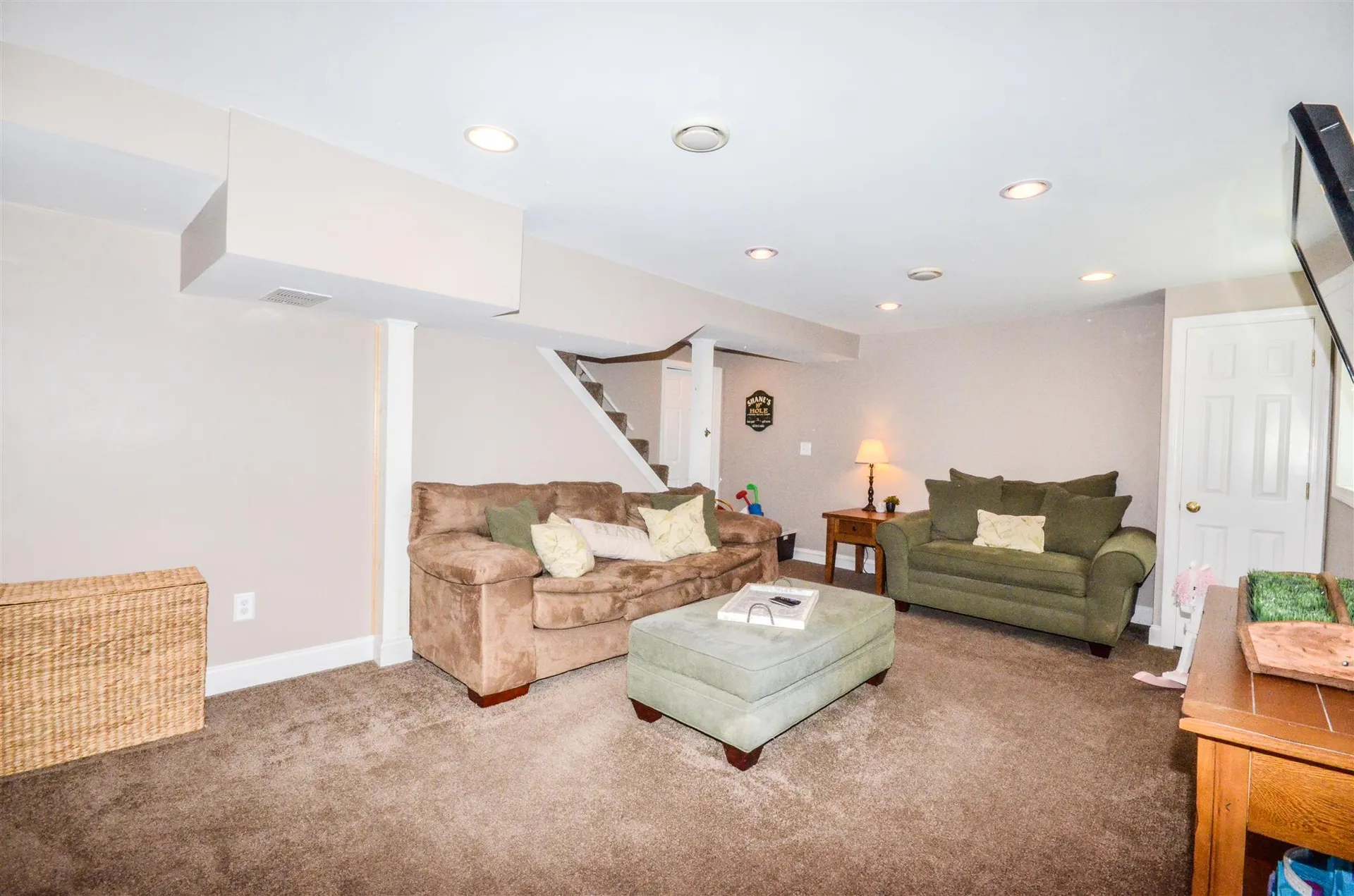 11 Quail Court Manchester NH 03109