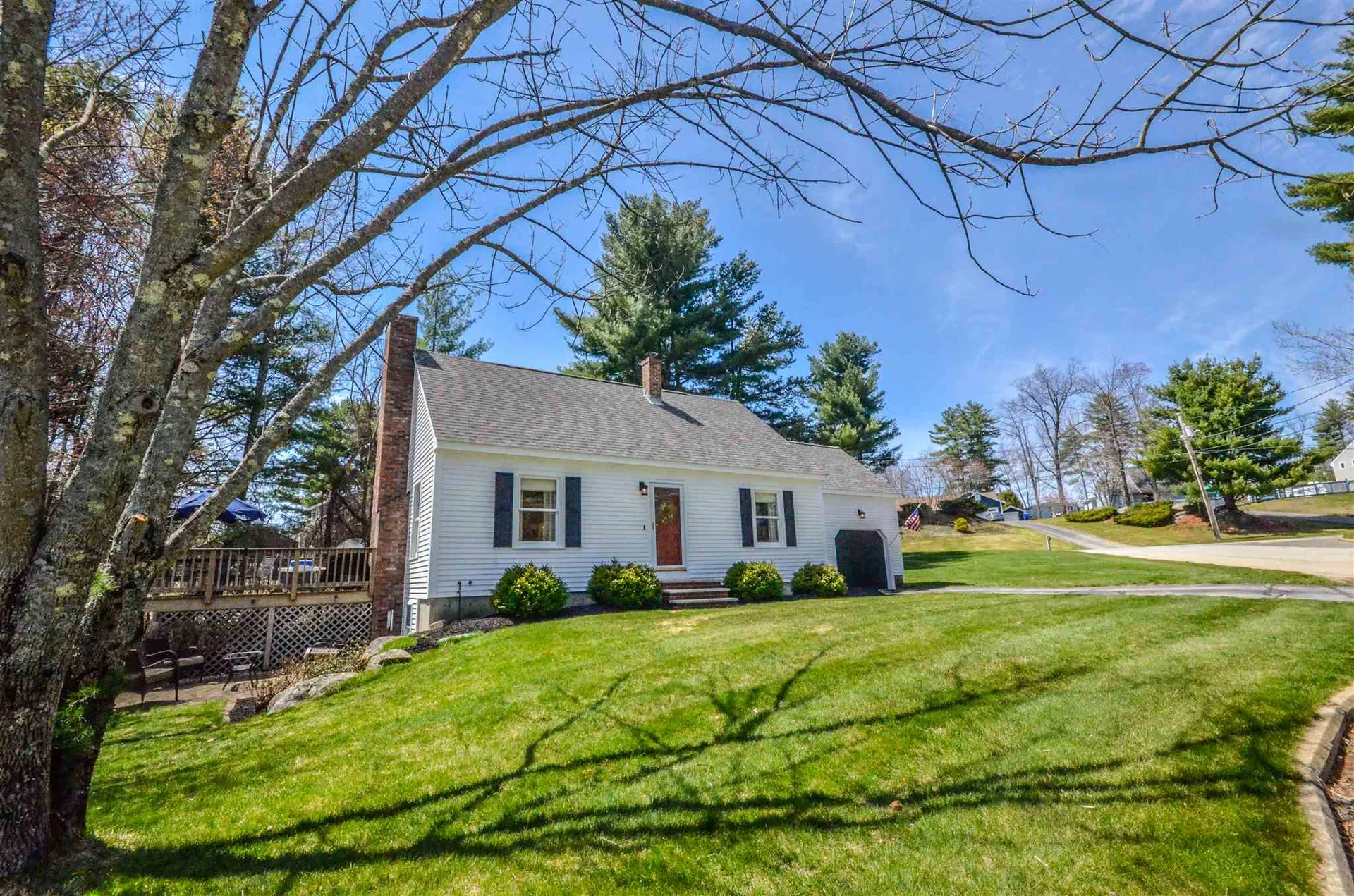 11 Quail Court Manchester NH 03109