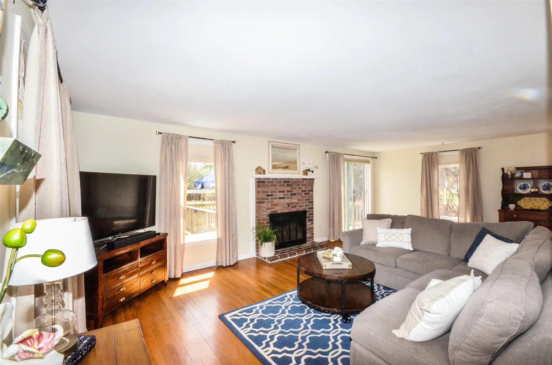 11 Quail Court Manchester NH 03109