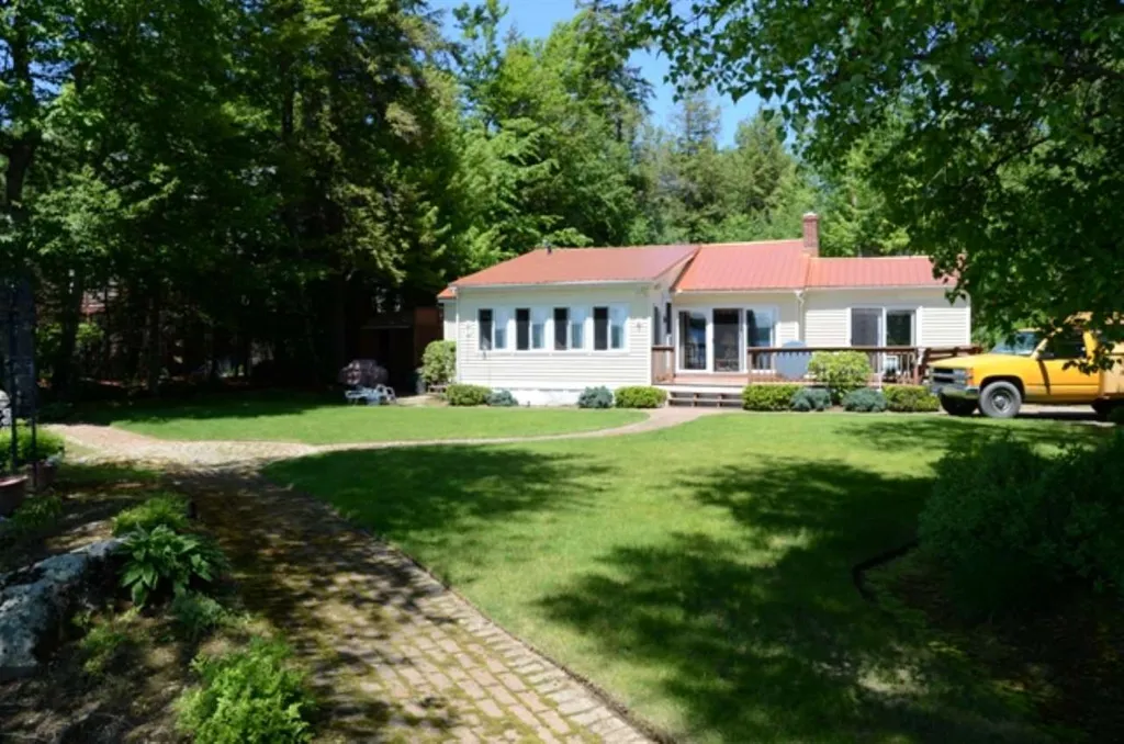 18 Black Cat Island Road Moultonborough NH 03254