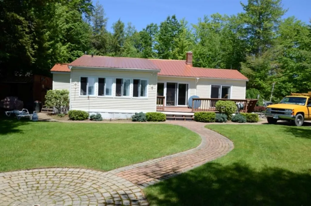 18 Black Cat Island Road Moultonborough NH 03254
