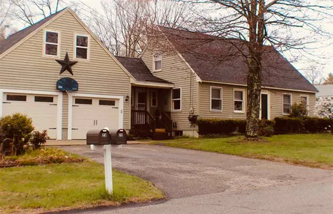 23 Hampshire Avenue Rochester NH 03867