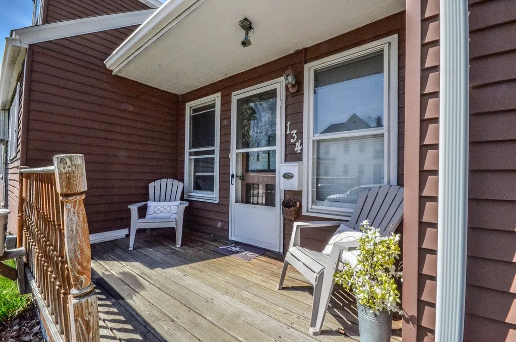 134 Longwood Avenue Manchester NH 03103